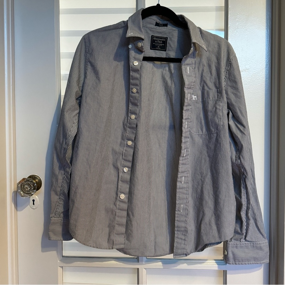 Abercrombie & Fitch Slim Button Down Blue Striped Men's XS Shirt